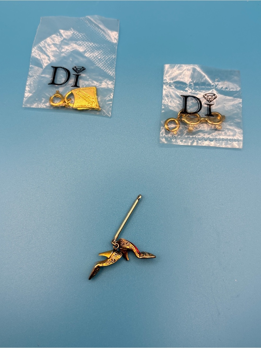 Gold Tone High Heel Shoe Charm Pendant and DI charms